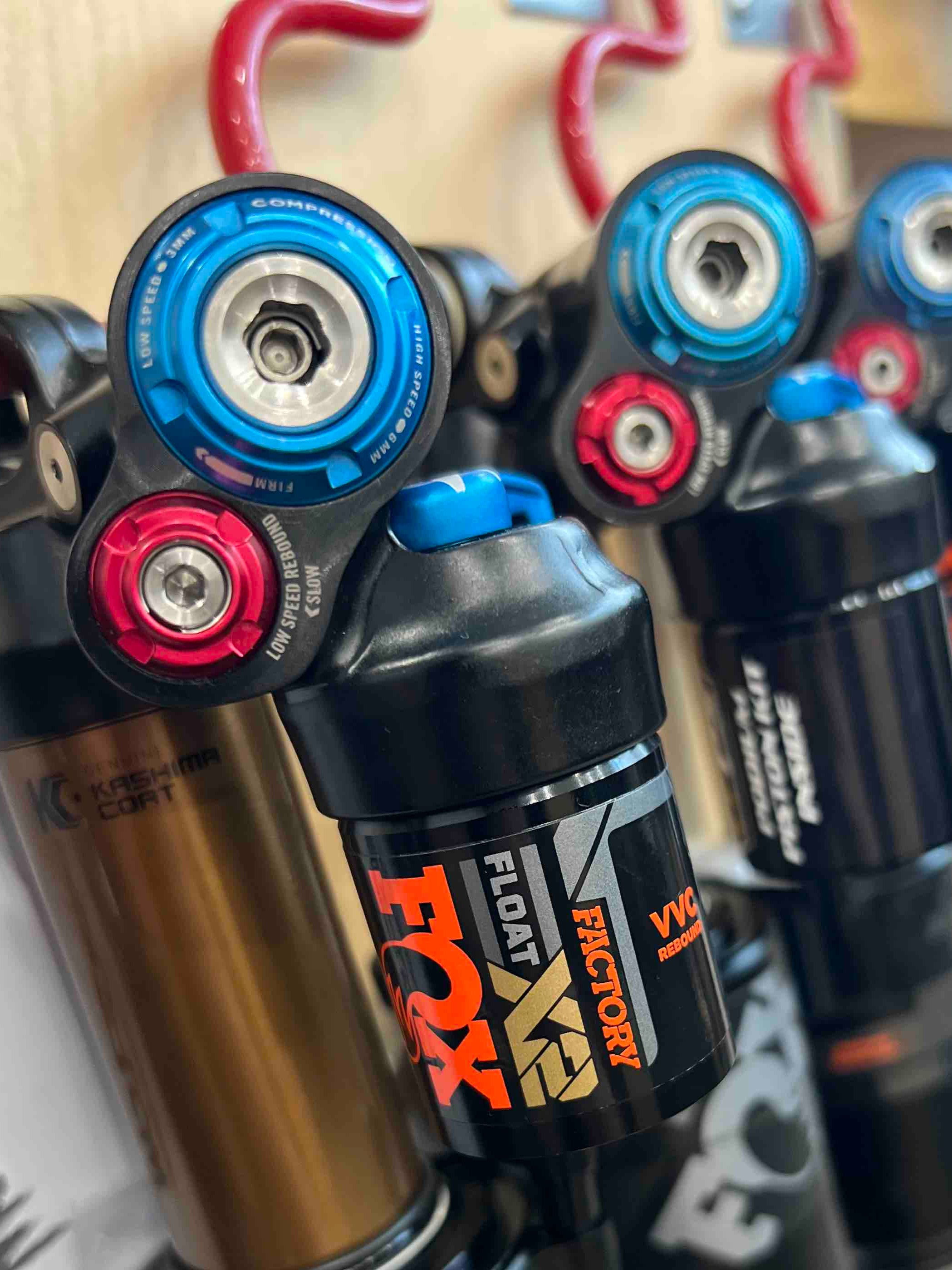 パーツ FOX Float X2 FOX Float X2 Shocks - MTB Classic Parts