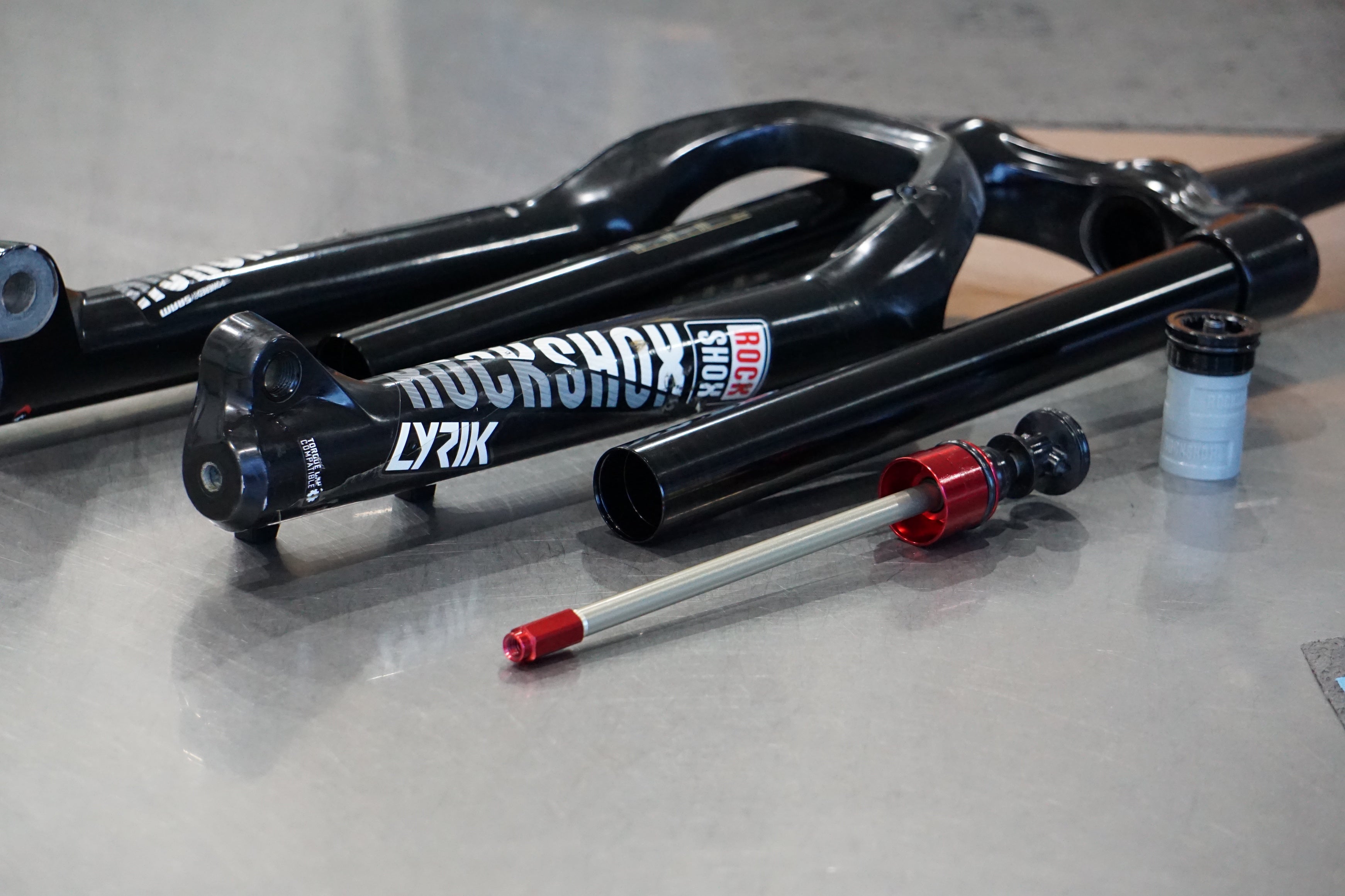 Rockshox Lyrik Service | Tune | Upgrade – ProFlow Suspension